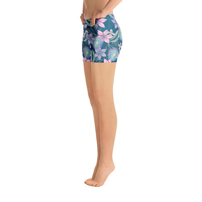 Floral Aquatic Flowers Women's Shorts - kayzers