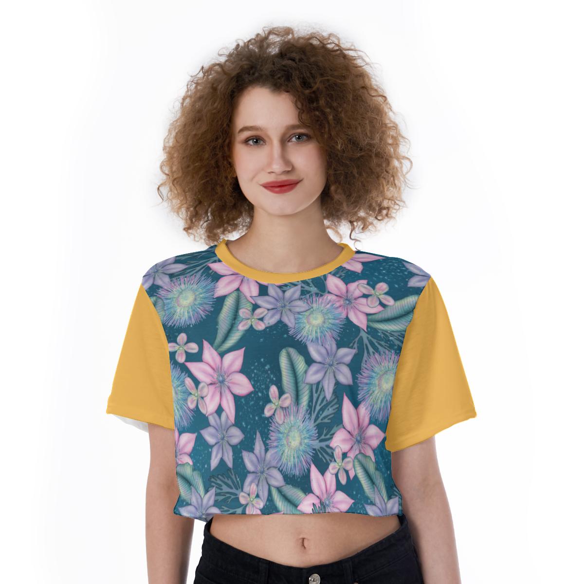 Cute Summer Floral Aquatic Flowers Print Cropped T-Shirt, Designer Crop Top